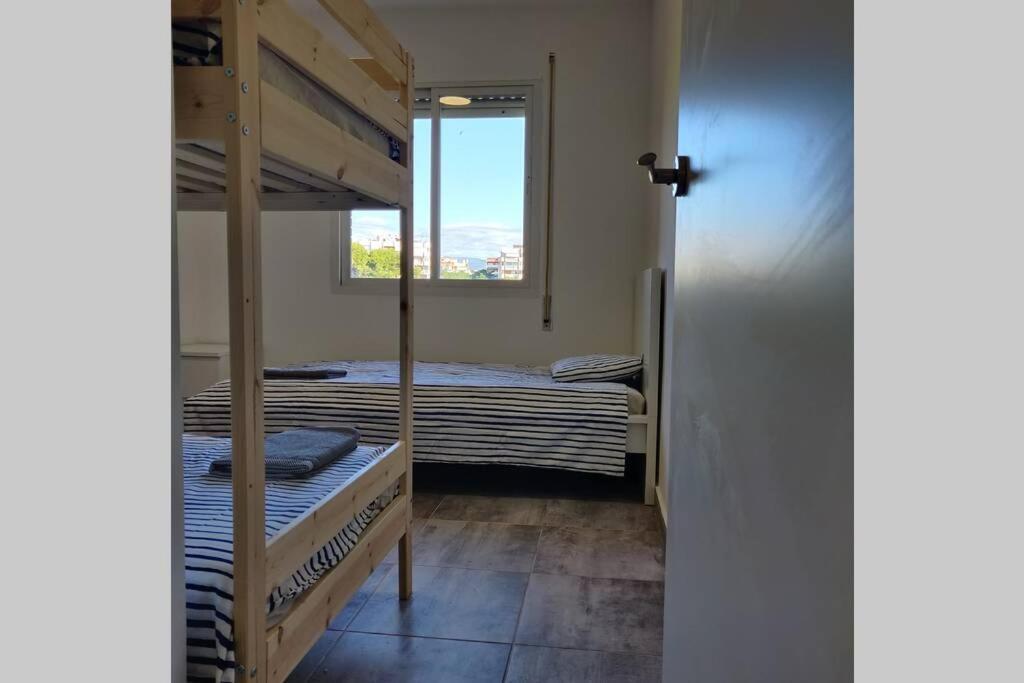 2 Bedroom In Salou Center With Pool And Parking Exterior foto